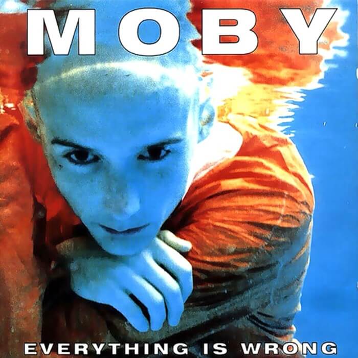 Cover MobyEverything Is Wrong (Blue Vinyl)